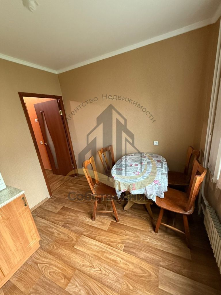 Аренда 1-комнатной квартиры, Старый Оскол, Восточный мкр,  12