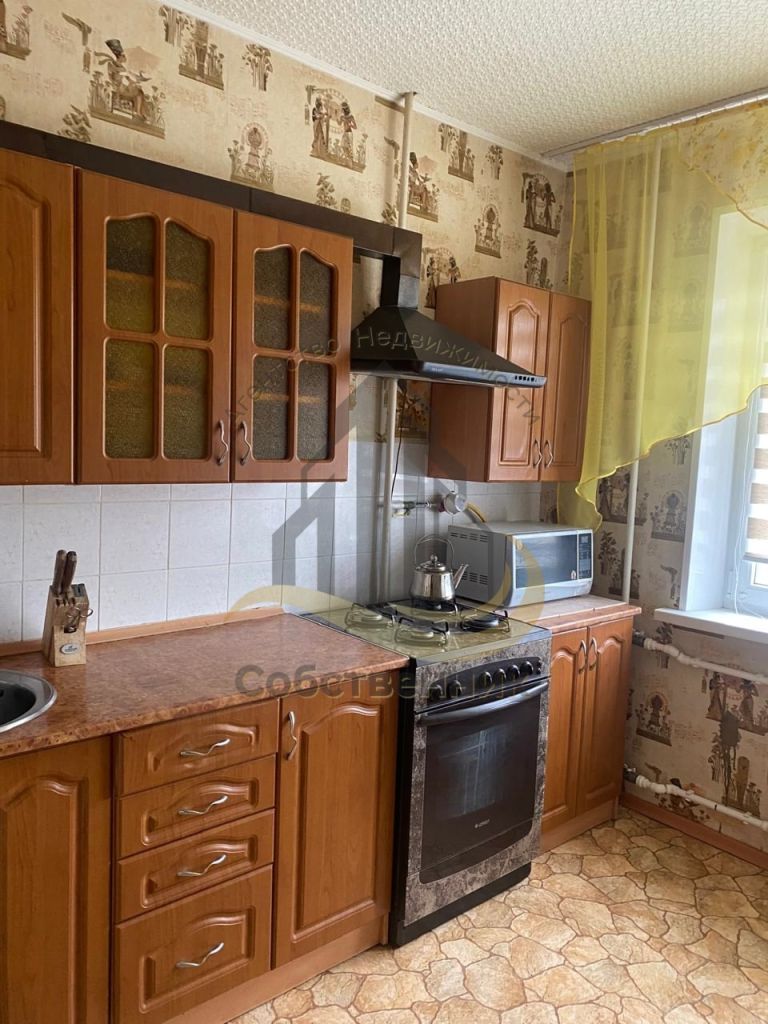 Аренда 1-комнатной квартиры, Старый Оскол, Весенний мкр,  15