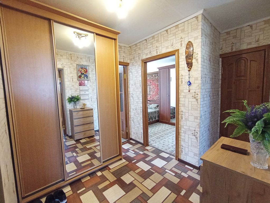 Продажа 3-комнатной квартиры, Казань, Привокзальная ул,  48