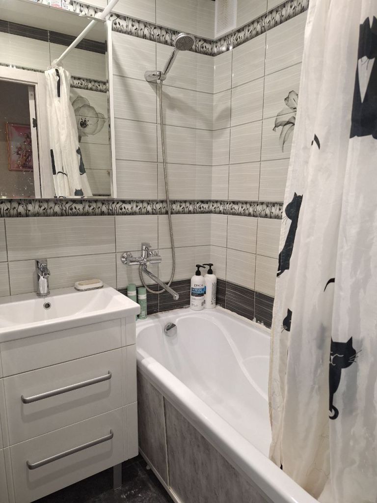 Продажа 2-комнатной квартиры, Дзержинск, Циолковского пр-кт,  50