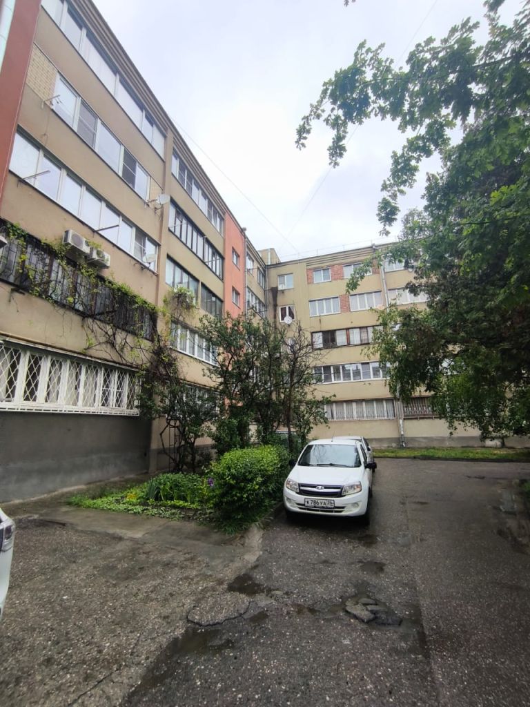 Продажа 2-комнатной квартиры, Кисловодск, Железнодорожная ул,  58