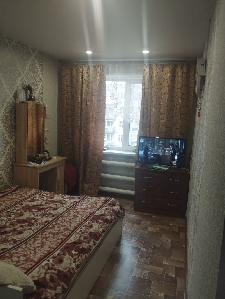 Продажа 3-комнатной квартиры, Ворсма, Гагарина ул,  11