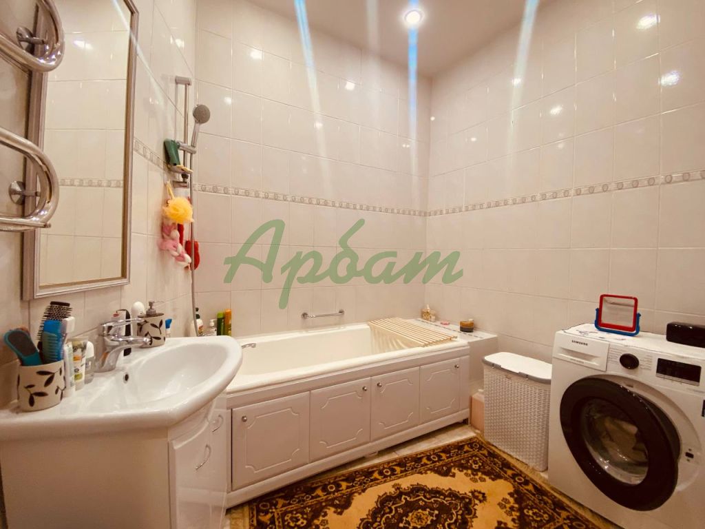 Продажа 4-комнатной квартиры, Тверь, Смоленский пер,  8