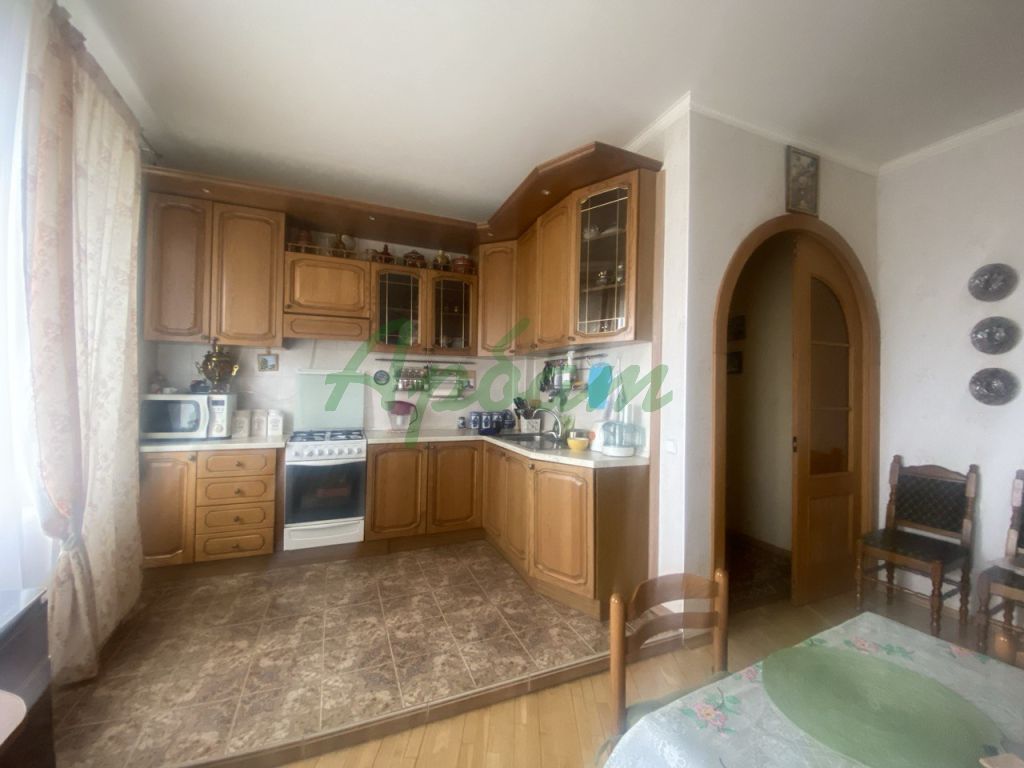 Продажа 4-комнатной квартиры, Тверь, Смоленский пер,  8