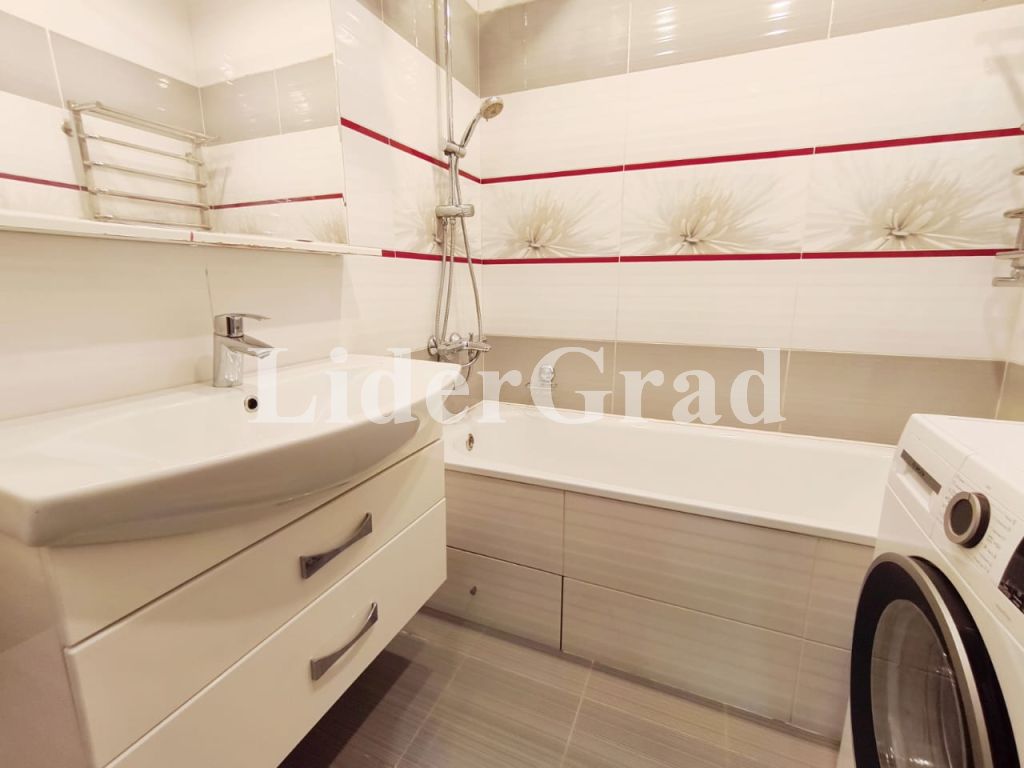 Продажа 3-комнатной квартиры, Ярославль, Ньютона ул,  31 к 2