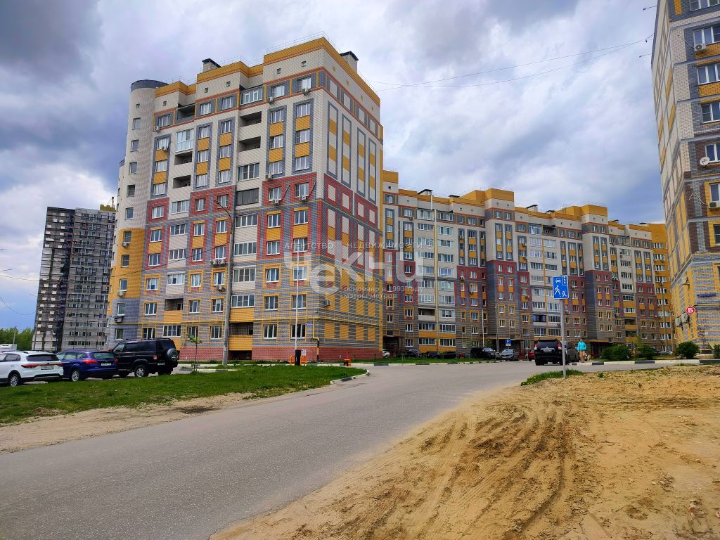 Продажа 3-комнатной квартиры, Бор, Луначарского ул,  214