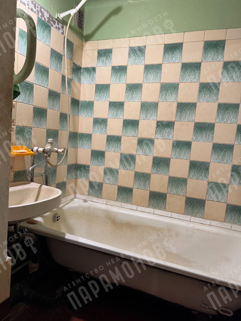 Продажа 4-комнатной квартиры, Тверь, Хромова ул,  21