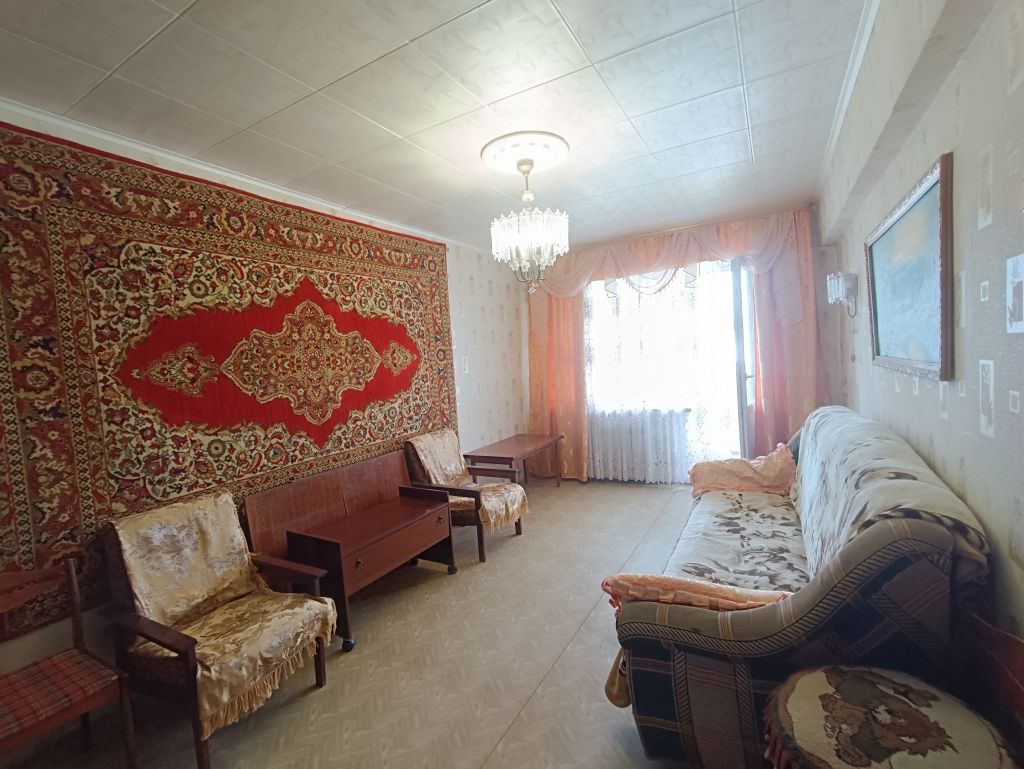 Продажа 3-комнатной квартиры, Новомосковск, Орджоникидзе ул,  3