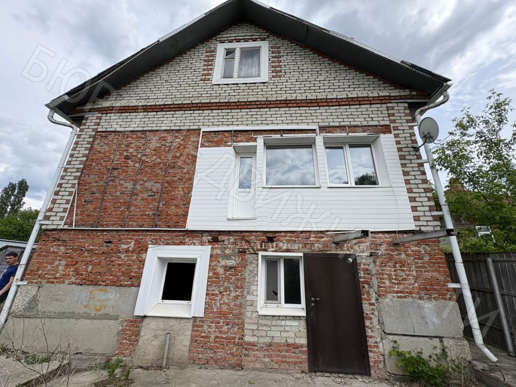 Продажа дома, 300м <sup>2</sup>, 6 сот., Балашов, Шатилова ул