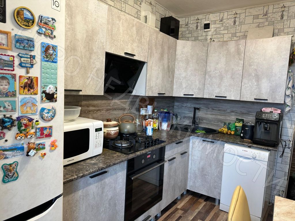 Продажа 3-комнатной квартиры, Балашов, Малый пер,  15