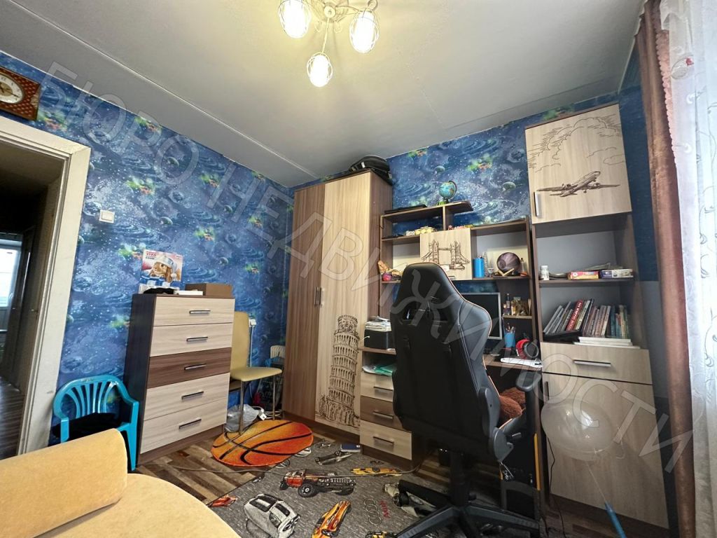 Продажа 3-комнатной квартиры, Балашов, Малый пер,  15