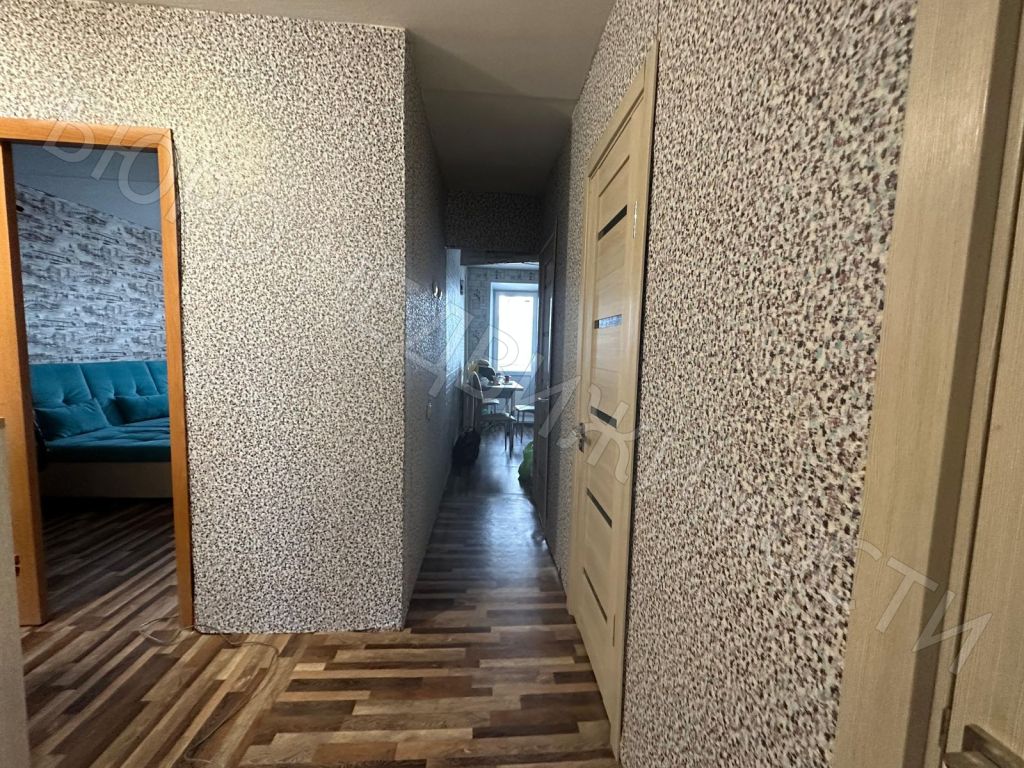 Продажа 3-комнатной квартиры, Балашов, Малый пер,  15