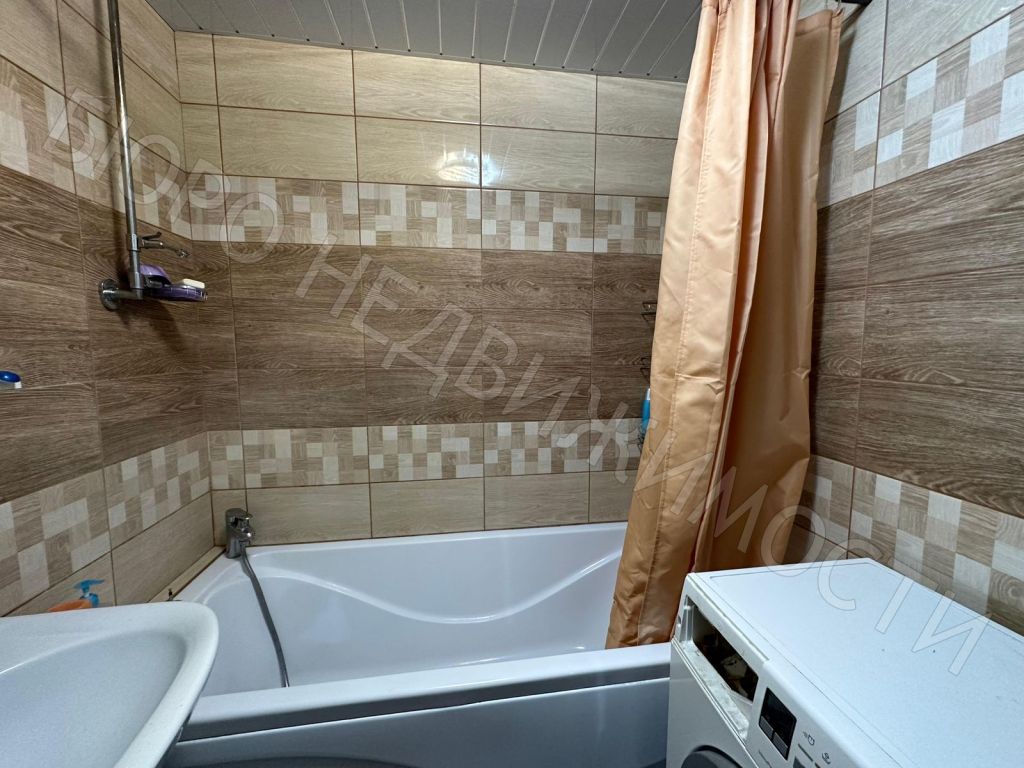 Продажа 3-комнатной квартиры, Балашов, Малый пер,  15