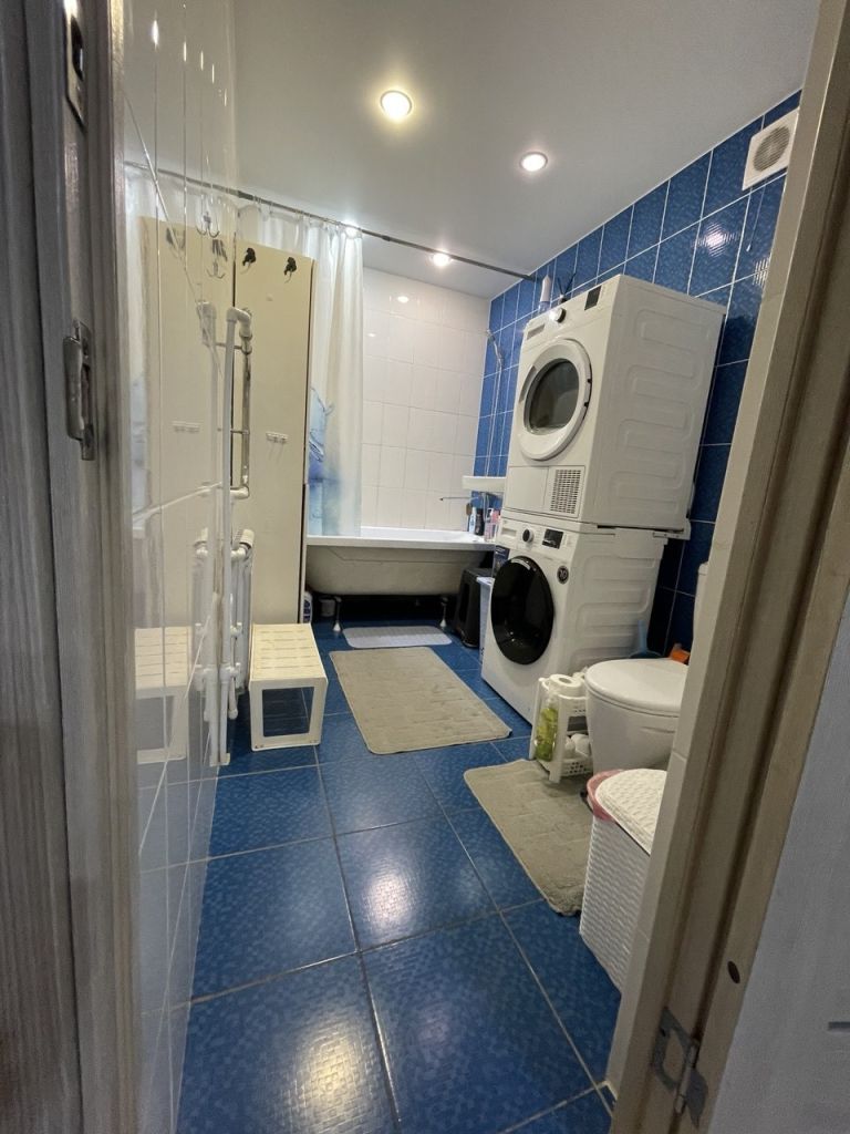 Продажа 2-комнатной квартиры, Кострома, Третий Квартал,  23