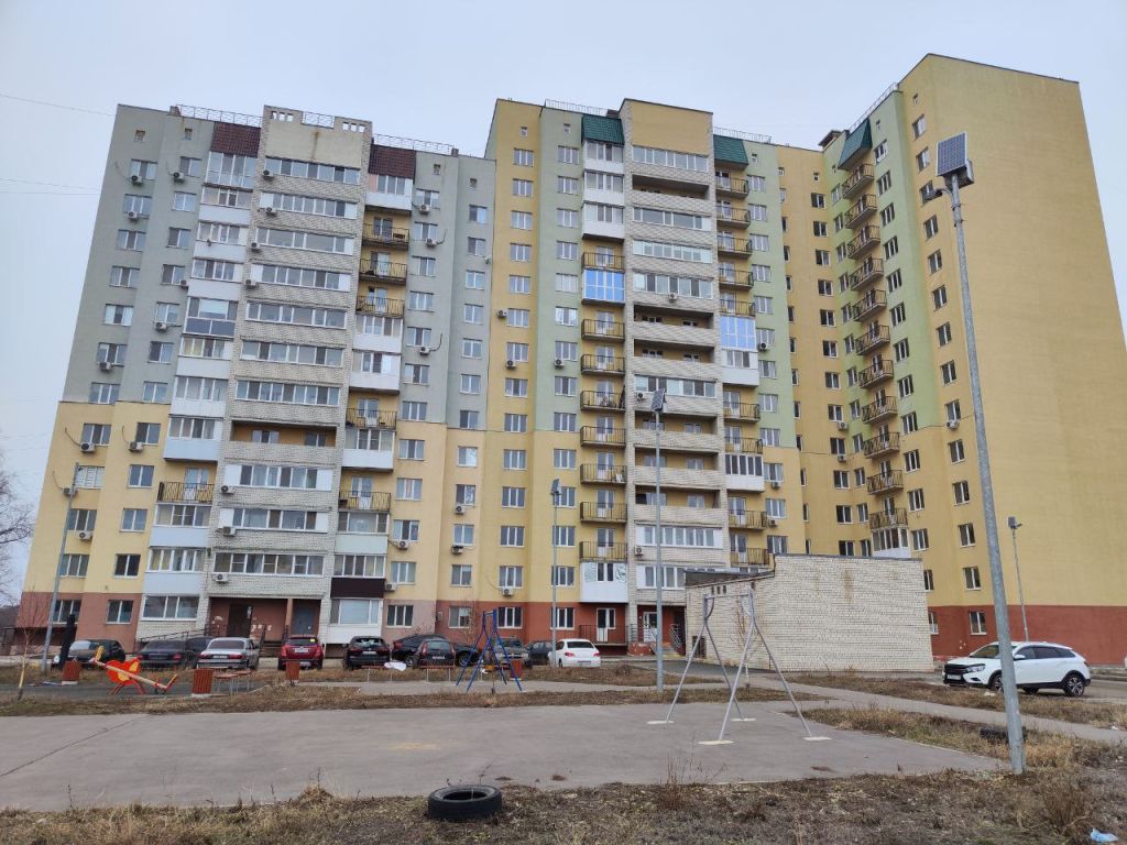 Продажа 3-комнатной квартиры, Энгельс, Краснознаменная ул,  48/1