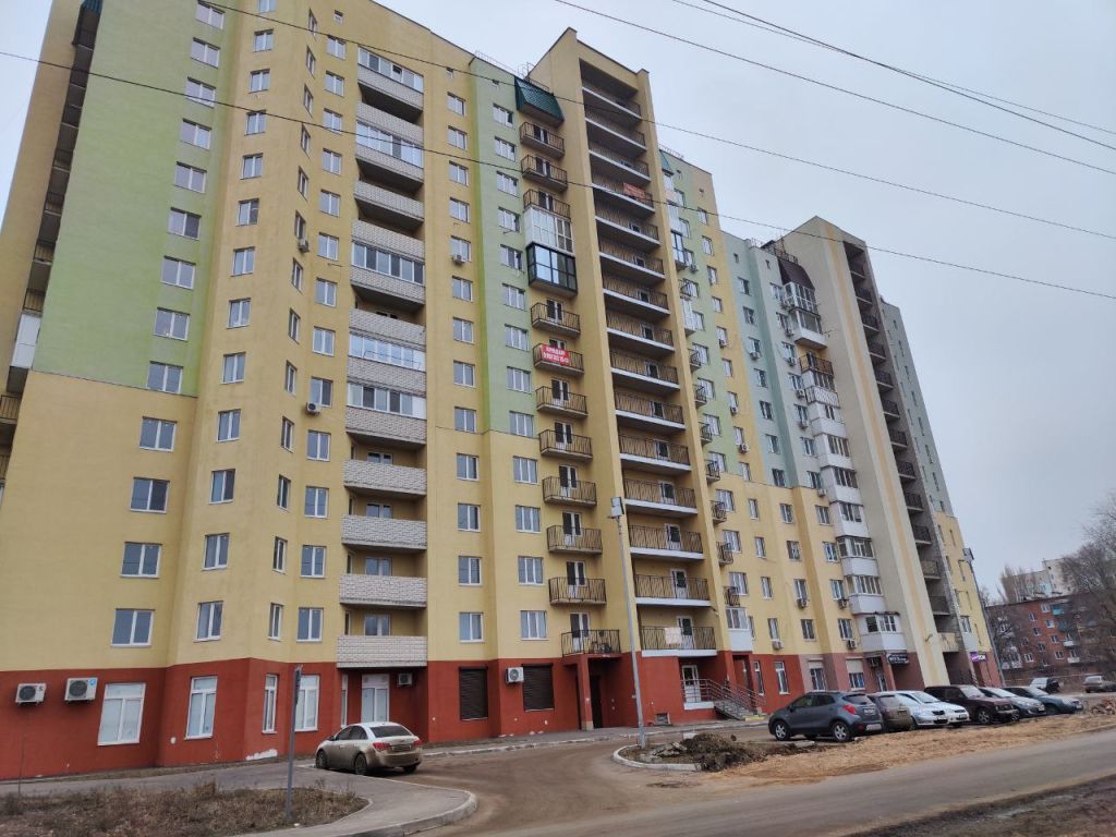 Продажа 3-комнатной квартиры, Энгельс, Краснознаменная ул,  48/1