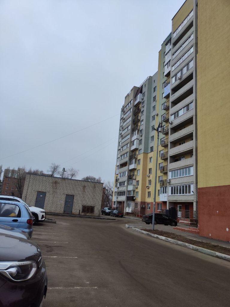 Продажа 3-комнатной квартиры, Энгельс, Краснознаменная ул,  48/1