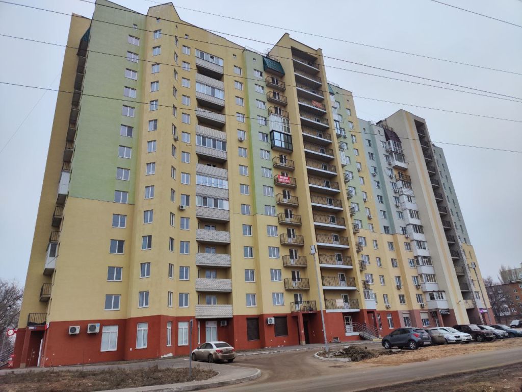 Продажа 3-комнатной квартиры, Энгельс, Краснознаменная ул,  48/1