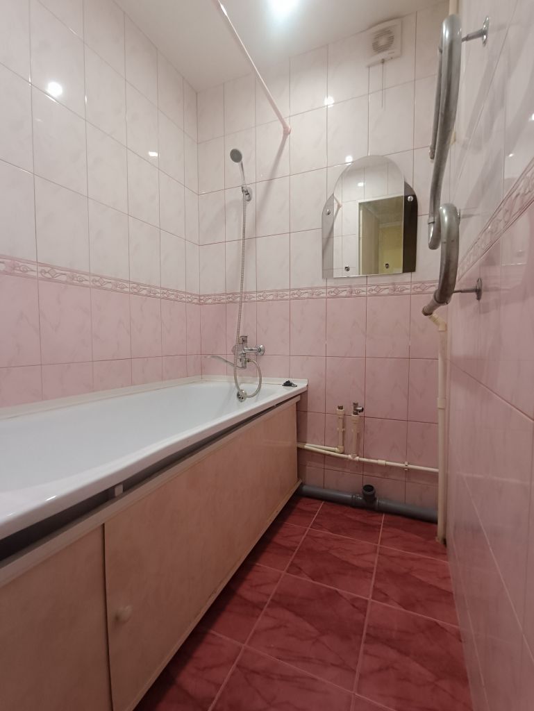 Продажа 2-комнатной квартиры, Донской, Кирова улица,  21