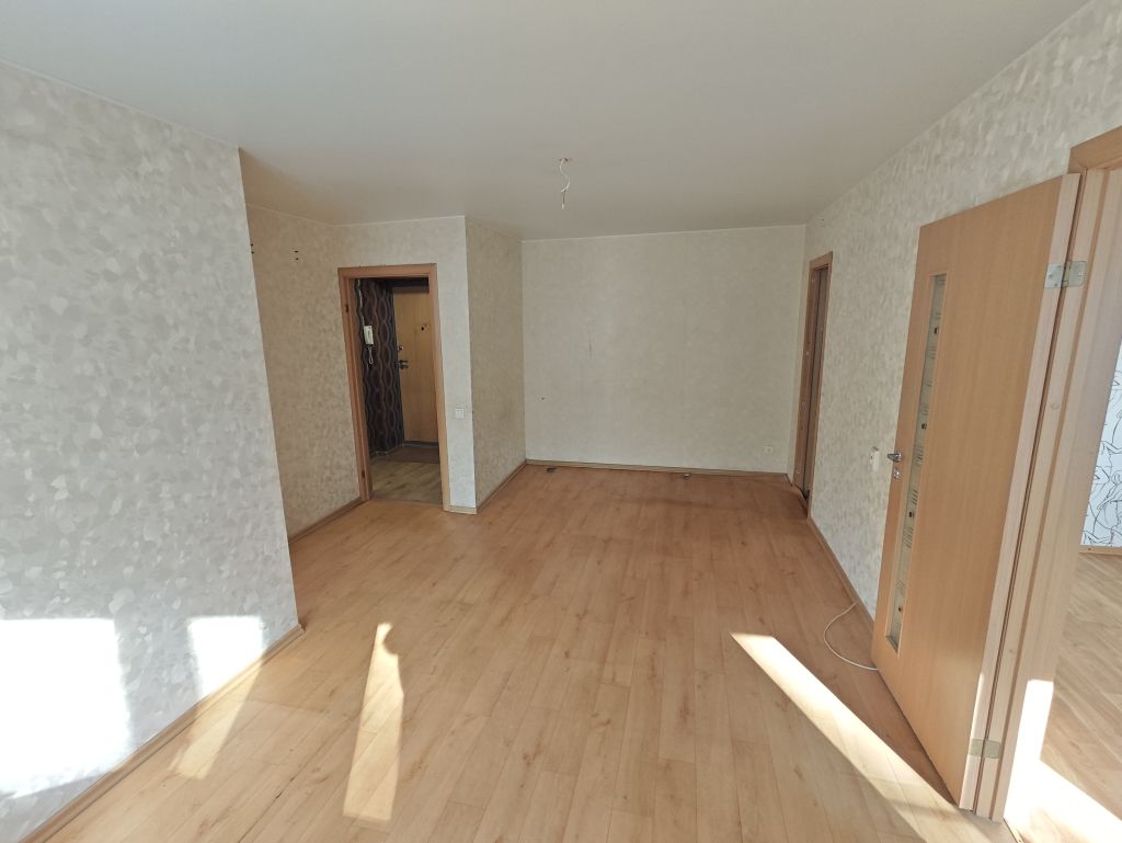 Продажа 2-комнатной квартиры, Иваново, Войкова ул,  20