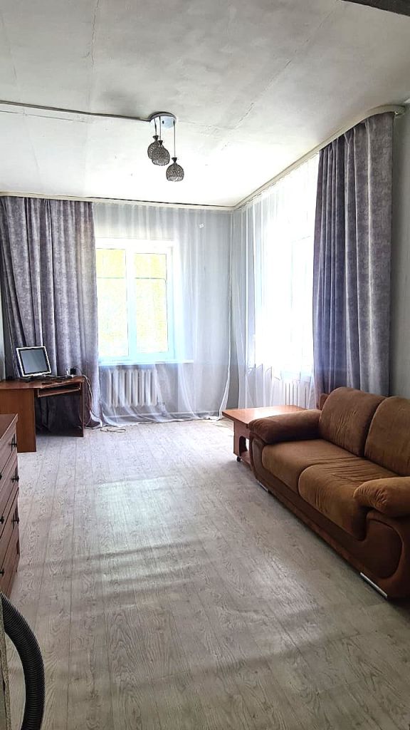 Продажа 1-комнатной квартиры, Волчанец, Озерная ул,  10