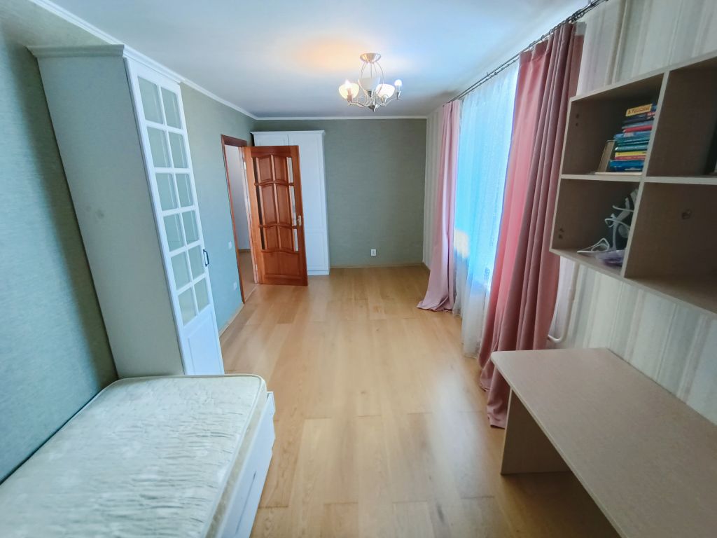 Продажа 3-комнатной квартиры, Ярославль, Сосновая ул,  10