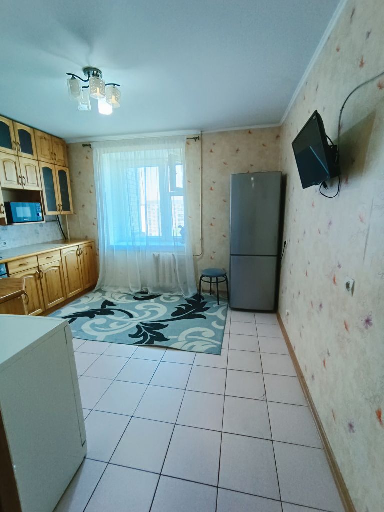 Продажа 3-комнатной квартиры, Ярославль, Сосновая ул,  10