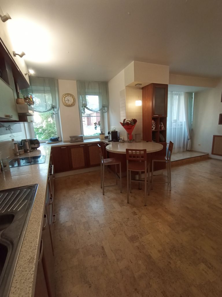 Продажа 4-комнатной квартиры, Нижний Новгород, Максима Горького ул,  232