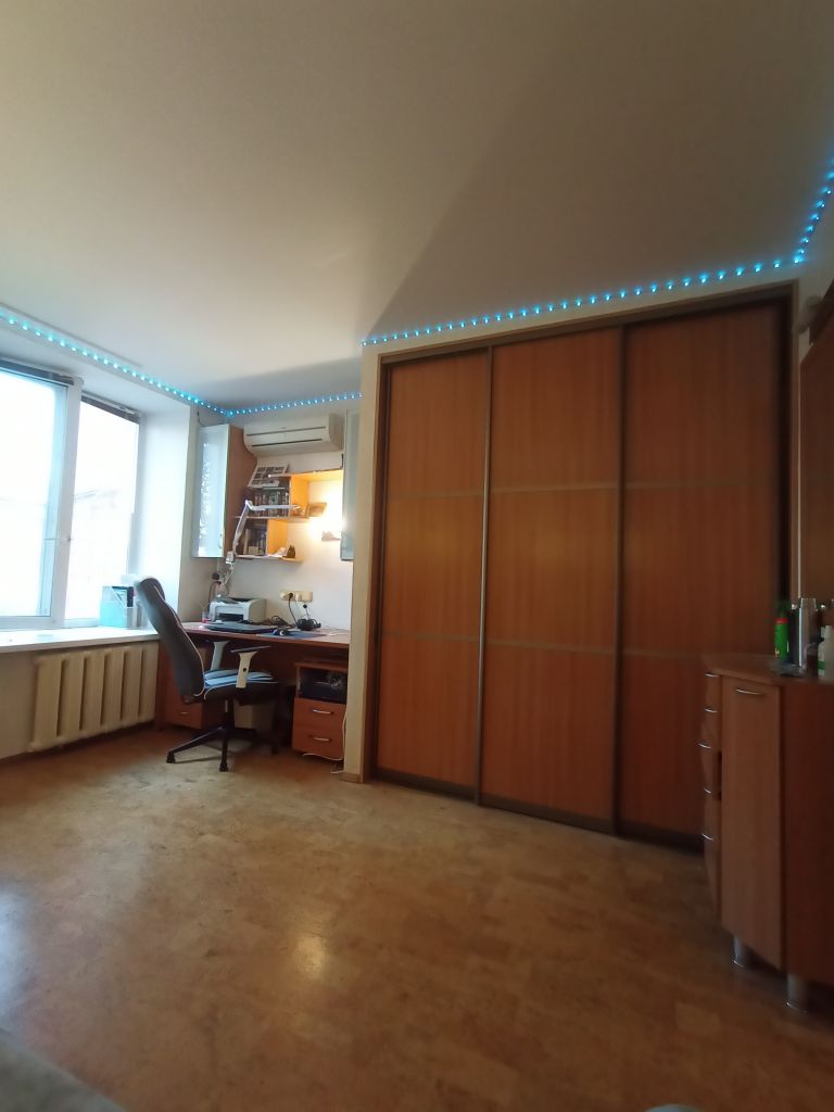 Продажа 4-комнатной квартиры, Нижний Новгород, Максима Горького ул,  232