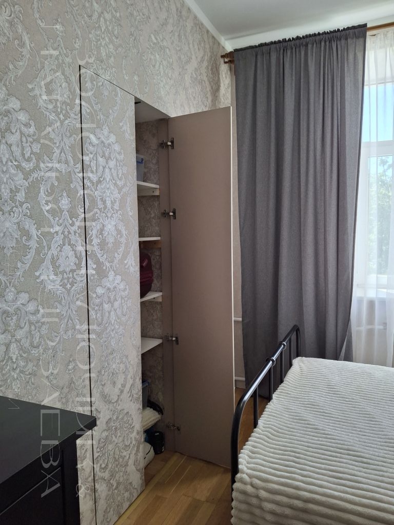 Продажа 4-комнатной квартиры, Нижний Новгород, Коминтерна ул,  168