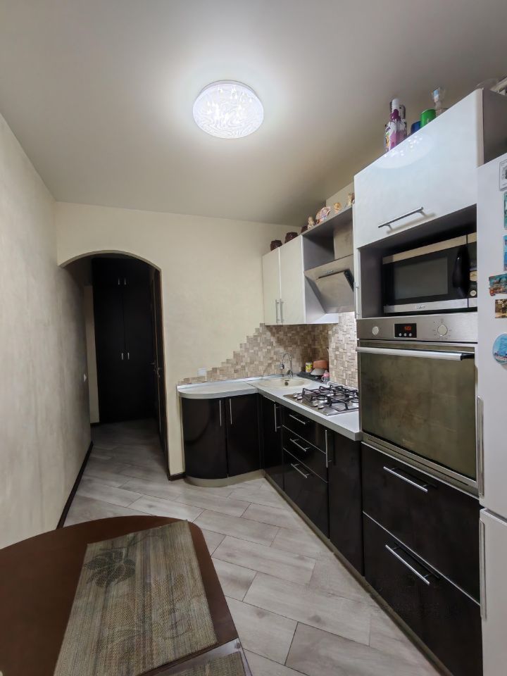 Продажа 3-комнатной квартиры, Саратов, Строителей пр-кт,  2