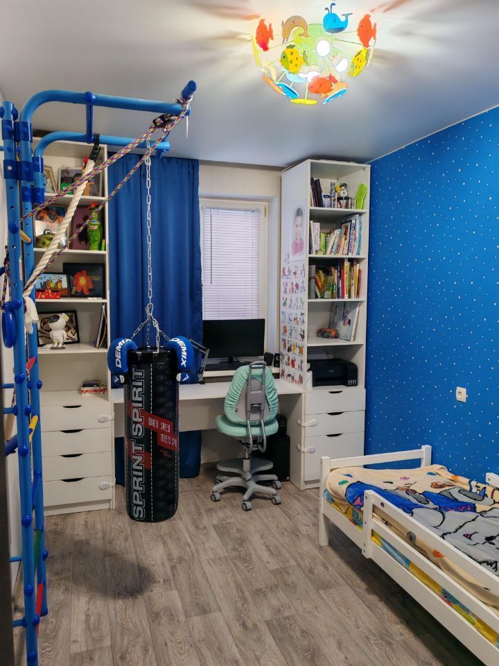 Продажа 3-комнатной квартиры, Саратов, Строителей пр-кт,  2