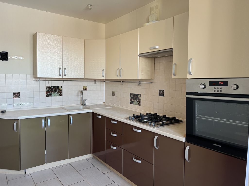 Продажа 2-комнатной квартиры, Владимир, Октябрьский городок,  7А