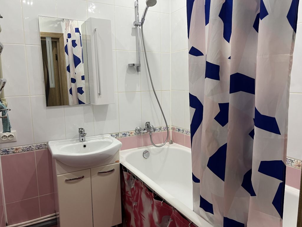 Продажа 2-комнатной квартиры, Владимир, Октябрьский городок,  7А