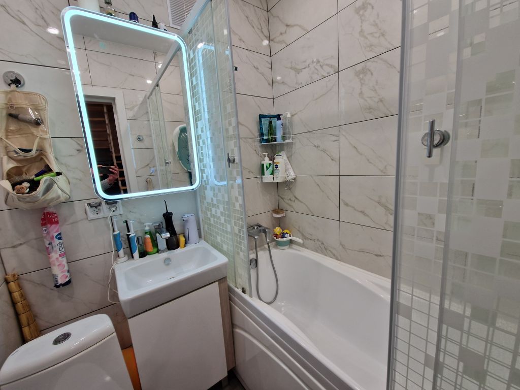 Продажа 3-комнатной квартиры, Владимир, Асаткина ул,  36