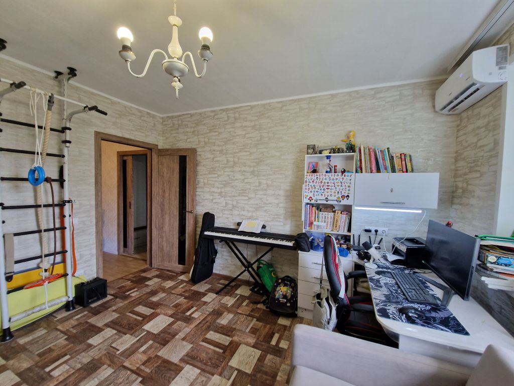 Продажа 3-комнатной квартиры, Владимир, Асаткина ул,  36