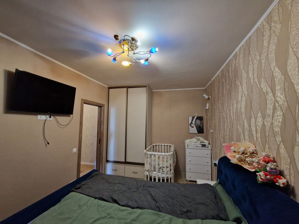 Продажа 3-комнатной квартиры, Владимир, Асаткина ул,  36