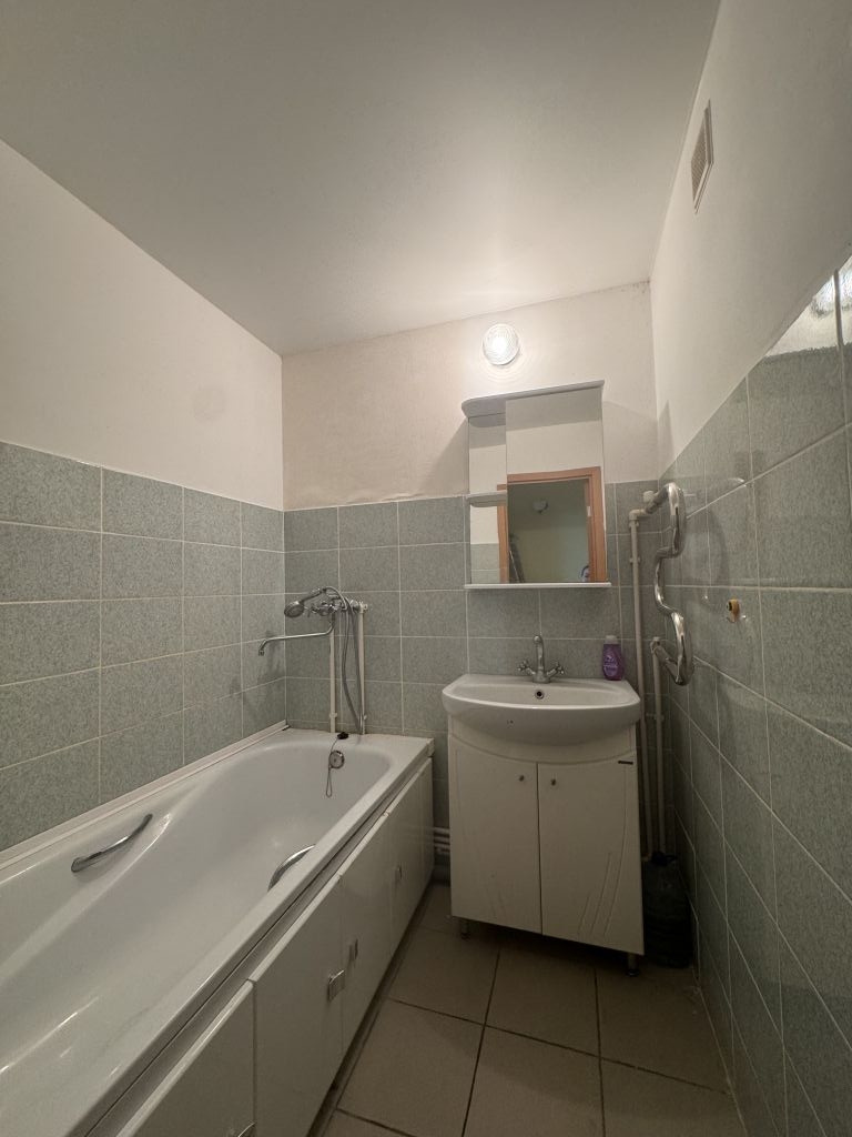 Продажа 2-комнатной квартиры, Пенза, Новоселов,  111