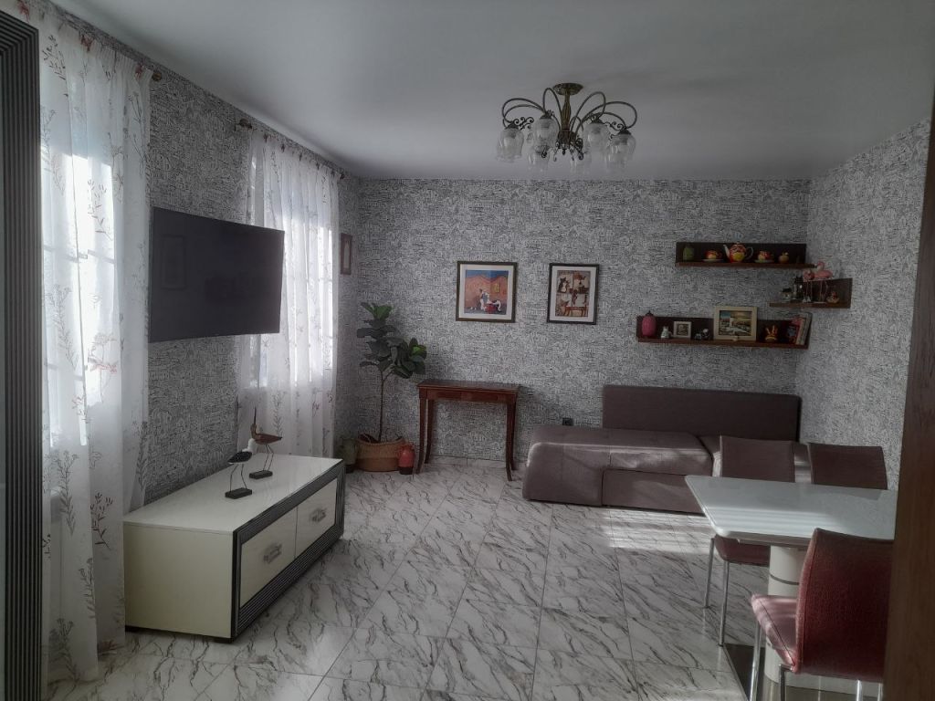 Продажа 2-комнатной квартиры, Кострома, Горная ул,  11А