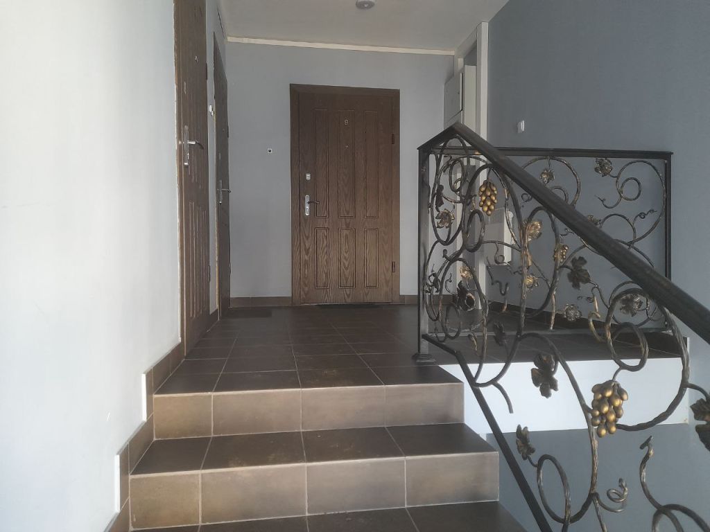 Продажа 2-комнатной квартиры, Кострома, Горная ул,  11А