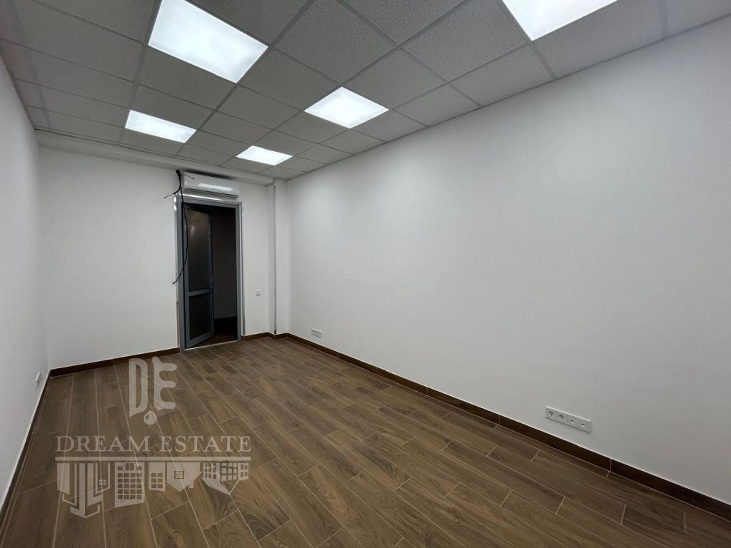 Аренда коммерческой недвижимости, 19м <sup>2</sup>, Ярославль, Октября пр-кт,  40В