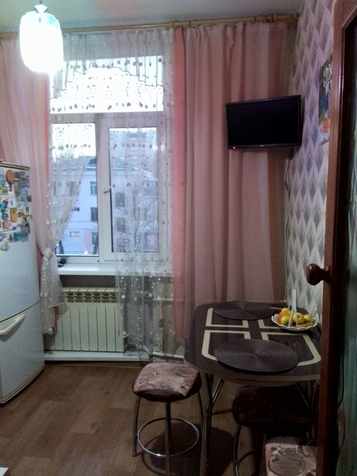 Продажа 2-комнатной квартиры, Саратов, 50 лет Октября пр-кт,  73