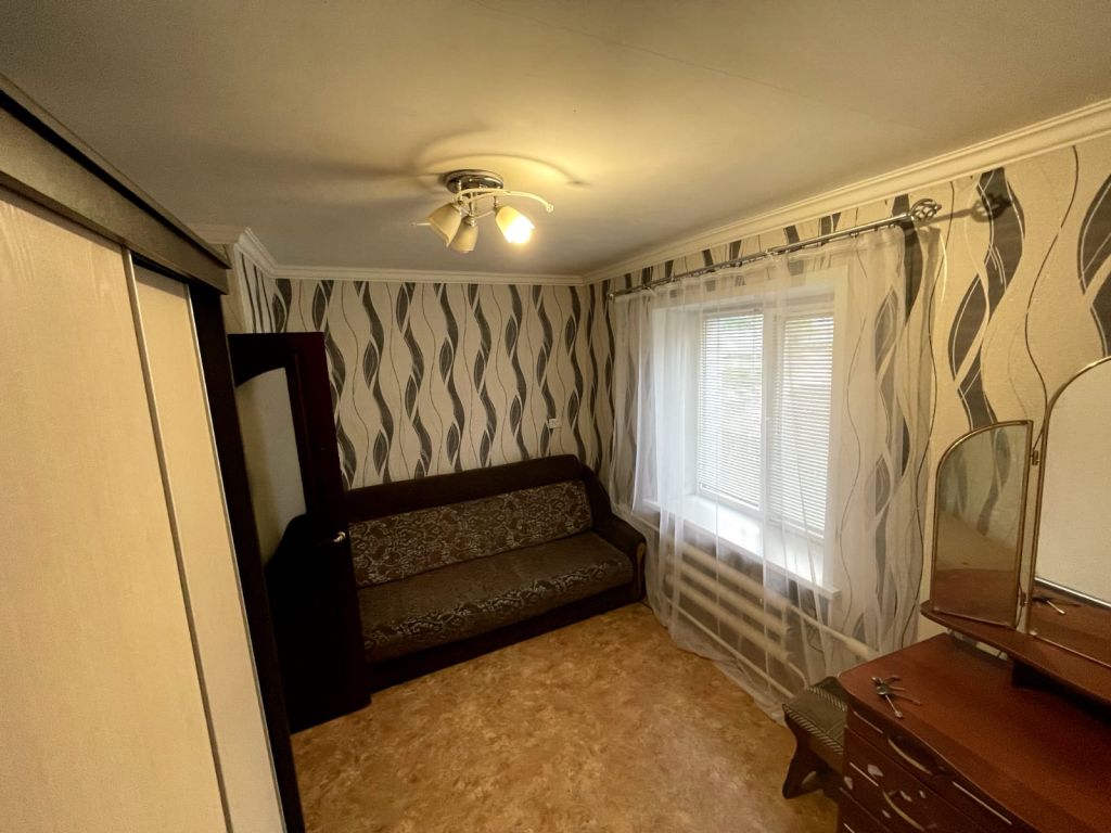 Продажа 2-комнатной квартиры, Лунино, Ломоносова,  31