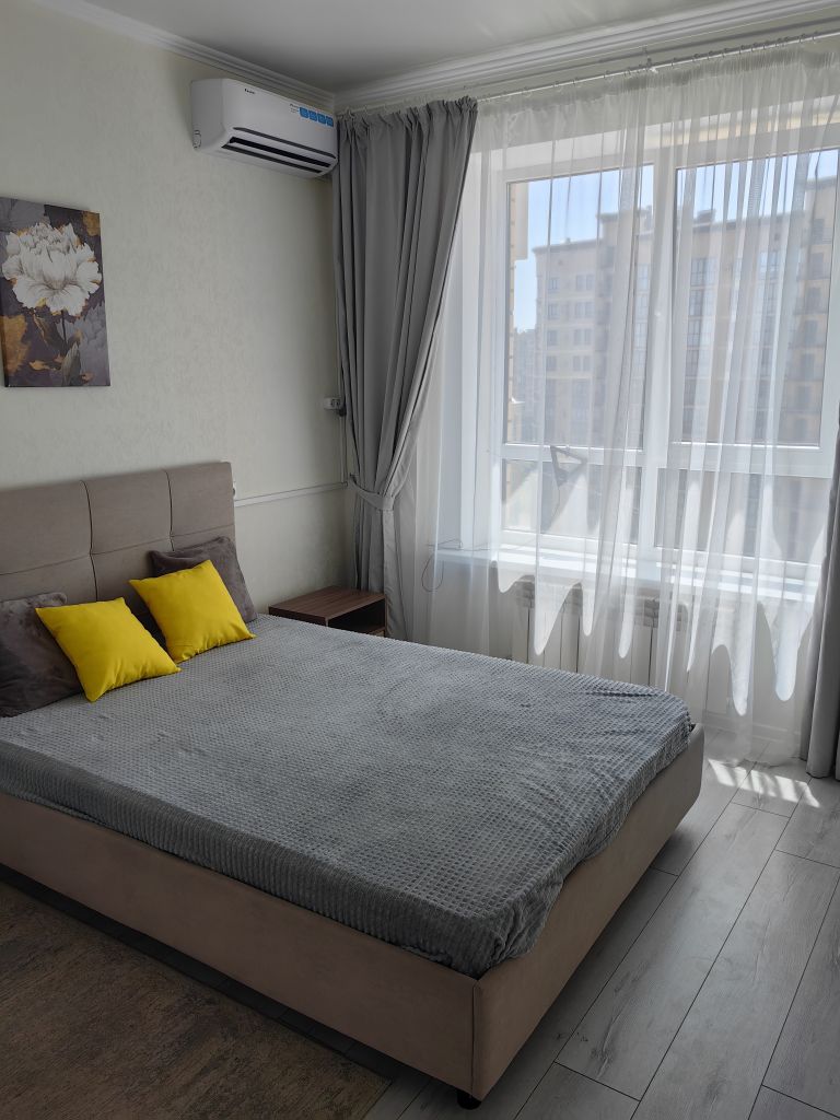 Аренда 1-комнатной квартиры, Ставрополь, Российский пр-т,  3/3 к1