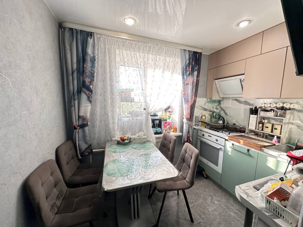 Продажа 3-комнатной квартиры, Кстово, 2-й мкр,  13