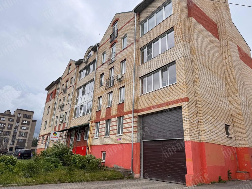 Продажа 4-комнатной квартиры, Тверь, Летное Поле ул,  18