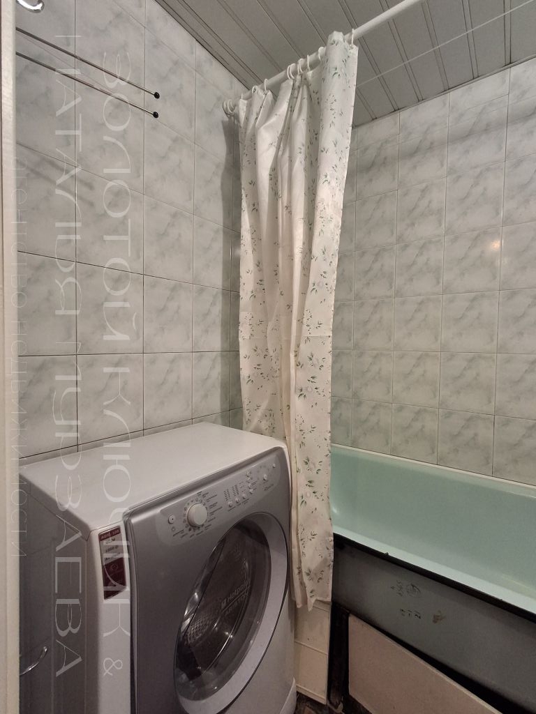 Продажа 2-комнатной квартиры, Нижний Новгород, Тропинина ул,  57