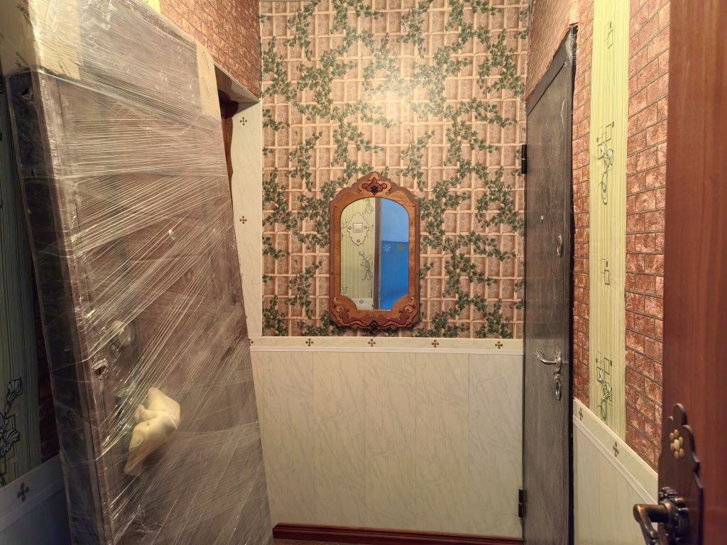 Продажа 2-комнатной квартиры, Лунино, Ломоносова,  37