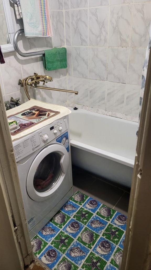 Продажа 3-комнатной квартиры, Саратов, Симбирцева ул,  24/30