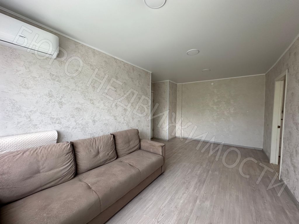 Продажа 4-комнатной квартиры, Балашов, Космонавтов пр-кт,  15